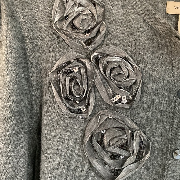 Gray Rossette Embellished Cardigan Sweater Size S - Picture 3 of 9